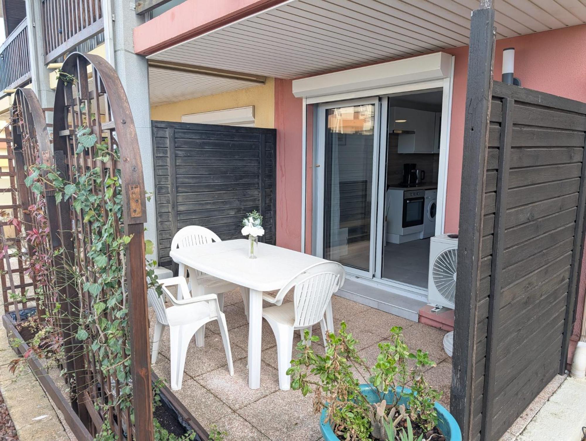 Studio Cabine 4 Personnes Cap D'Adge Agde Buitenkant foto